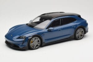 Porsche Taycan J1 Turbo S Cross Turismo Kék Minichamps 1:18 155069301 Fém