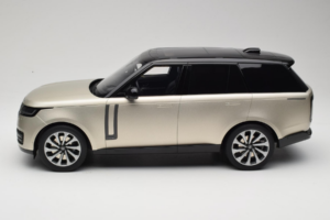 Range Rover L460 P530 Autobiography Sunset Gold GT Spirit 1:12 GT542 Gyanta – 3. kép a 6-ből