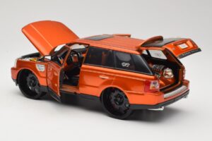 Range Rover Sport L320 Narancssárga Maisto 1:18 31081 Fém – 5. kép a 8-ből