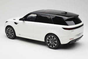 Range Rover Sport L461 P510e Fuji White GT Spirit 1:12 GT553 Gyanta – 5. kép a 6-ből