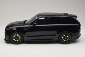 Range Rover Sport SV Edition Two Ligurian Black GT Spirit 1:12 GT555 Gyanta – 3. kép a 6-ből