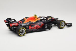 Red Bull Racing Honda RB16B #11 S. Perez Mexican GP 2021 Minichamps 1:18 110211911 Fém – 2. kép a 6-ből