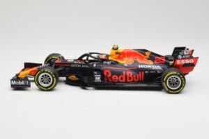 Red Bull Racing RB16 #23 A. Albon 4th Place Styrian GP 2020 Minichamps 1:18 110200223 Fém – 3. kép a 6-ből