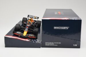 Red Bull Racing RB18 #1 M. Verstappen Winner Austin GP 2022 Minichamps 1:18 113222901 Fém – 6. kép a 6-ből