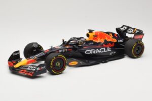 Red Bull Racing RB18 #1 M. Verstappen Winner Miami GP 2022 Minichamps 1:18 110220501 Fém