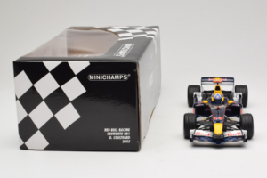 Red Bull RB1 Cosworth #14 D. Coulthard Red Bull Racing Showcar 2005 Minichamps 1:18 100050084 Fém – 7. kép a 7-ből