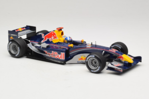 Red Bull RB1 Cosworth #14 D. Coulthard Red Bull Racing Showcar 2005 Minichamps 1:18 100050014 Fém – 4. kép a 6-ből