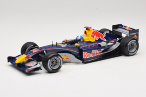 Red Bull RB1 Cosworth #14 D. Coulthard Red Bull Racing Showcar 2005 Minichamps 1:18 100050014 Fém