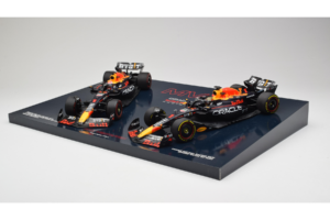 Red Bull RB19 Honda RBPT #1 M. Verstappen Oracle Red Bull Racing Qatar Grand Prix World Champion 2023 Minichamps 1:18 1122318 – 2. kép a 6-ből