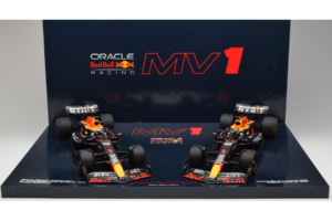 Red Bull RB19 Honda RBPT #1 M. Verstappen Oracle Red Bull Racing Qatar Grand Prix World Champion 2023 Minichamps 1:18 1122318 – 6. kép a 6-ből