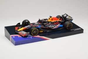 Red Bull RB19 #1 M. Verstappen Oracle Red Bull Racing United States Grand Prix Winner World Champion 2023 Minichamps 1:18 113 – 2. kép a 7-ből