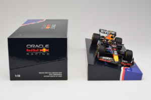 Red Bull RB19 #1 M. Verstappen Oracle Red Bull Racing United States Grand Prix Winner World Champion 2023 Minichamps 1:18 113 – 6. kép a 7-ből