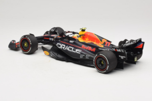 Red Bull RB19 #11 S. Perez Oracle Red Bull Racing Saudi Arabian Grand Prix Winner 2023 Minichamps 1:18 110230111 Gyanta – 5. kép a 6-ből