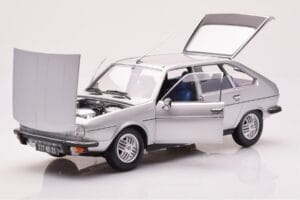 Renault 30 TX Ezüst Norev 1:18 185272 Fém – 2. kép a 8-ből