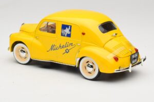 Renault 4CV Michelin Yellow Solido 1:18 82002 Fém – 5. kép a 6-ből