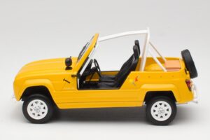 Renault 4L JP4 Jaune Tournesol Otto 1:18 OT1079 Gyanta – 3. kép a 6-ből