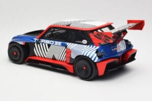Renault 5 Turbo 3E E-Tech Otto 1:18 OT1175 Gyanta – 4. kép a 6-ből