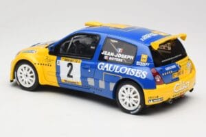 Renault Clio II S1600 #2 S. Joseph Jean / J. Boyere Barum Rally 2004 Otto 1:18 OT1152 Gyanta – 5. kép a 6-ből