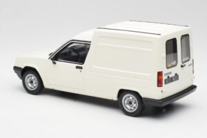 Renault Express Fehér Otto 1:18 OT466 Gyanta – 4. kép a 5-ből