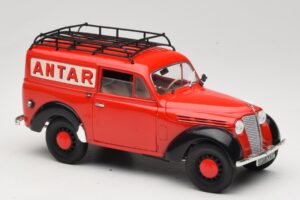 Renault Juvaquatre Utilitaire Piros Solido 1:18 8424 Fém – 6. kép a 8-ből