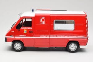 Renault Master T30 VSAB Tűzoltóság Piros Otto 1:18 OT1107 Gyanta – 3. kép a 6-ből