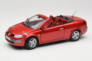 Renault Megane Mk1 CC Piros Solido 1:18 8152 Fém