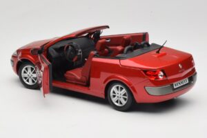 Renault Megane Mk1 CC Piros Solido 1:18 8152 Fém – 5. kép a 8-ből