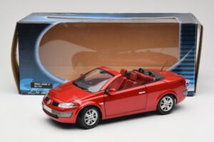 Renault Megane Mk1 CC Piros Solido 1:18 8152 Fém – 8. kép a 8-ből