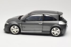 Renault Megane Mk2 RS Vampire Grey Norev 1:18 185101 Fém – 4. kép a 8-ből