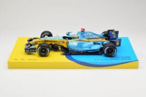 Renault R26 #1 F. Alonso F1 World Champion Brazilian GP 2006 Minichamps 1:18 147061801 Fém