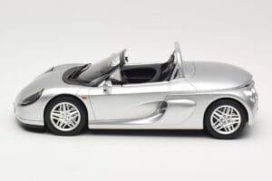 Renault Spider Ezüst Otto 1:18 OT1142 Gyanta – 3. kép a 6-ből