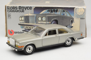 Rolls-Royce Camargue Ezüst Diamond Edition Bburago 1:18 3001-M3 Fém – 8. kép a 8-ből