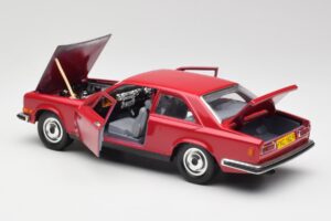 Rolls-Royce Camargue Piros Bburago 1:22 3001 Fém – 5. kép a 8-ből