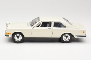 Rolls-Royce Camargue Fehér Bburago 1:22 3001-M1 Fém – 4. kép a 8-ből