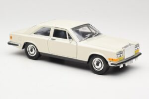 Rolls-Royce Camargue Fehér Bburago 1:22 3001-M1 Fém – 6. kép a 8-ből