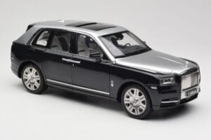Rolls-Royce Cullinan Fekete & Ezüst OEM 1:18 ROLLS001 Fém – 6. kép a 8-ből