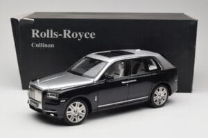 Rolls-Royce Cullinan Fekete & Ezüst OEM 1:18 ROLLS001 Fém – 8. kép a 8-ből