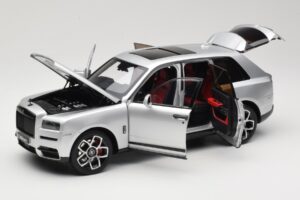 Rolls-Royce Cullinan Ezüst Shadow Wheels Felnikkel OEM 1:18 028-16A Fém – 2. kép a 8-ből