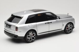 Rolls-Royce Cullinan Ezüst Shadow Wheels Felnikkel OEM 1:18 028-16A Fém – 3. kép a 8-ből