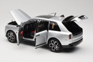 Rolls-Royce Cullinan Ezüst Shadow Wheels Felnikkel OEM 1:18 028-16A Fém – 5. kép a 8-ből