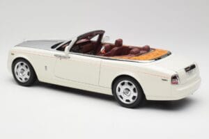 Rolls-Royce Phantom Drophead Coupe English Fehér Kyosho 1:18 08871EW2 Fém – 9. kép a 10-ből