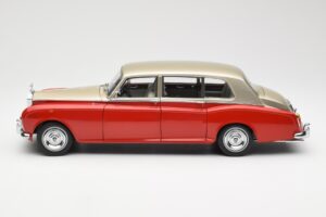 Rolls-Royce Phantom VI Piros Világos Bézs Kyosho 1:18 08905RLB Fém – 4. kép a 8-ből