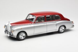Rolls-Royce Phantom VI Ezüst Piros Kyosho 1:18 08905SR Fém