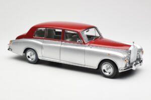 Rolls-Royce Phantom VI Ezüst Piros Kyosho 1:18 08905SR Fém – 6. kép a 8-ből