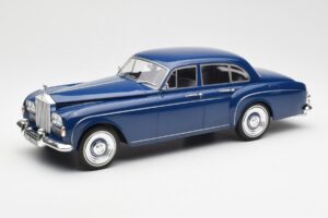 Rolls-Royce Silver Cloud III Flying Spur Mulliner RHD Sötétkék MCG 1:18 MCG18124 Fém