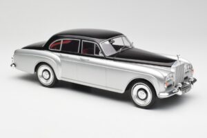Rolls-Royce Silver Cloud III Mulliner Ezüst & Fekete MCG 1:18 MCG18128 Fém – 4. kép a 6-ből