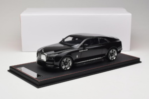 Rolls-Royce Spectre Fekete Df Model 1:18 REMC017 Gyanta – 6. kép a 6-ből