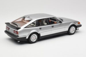 Rover Vitesse SD1 3.5 V8 Ezüst Minichamps 1:18 107138402 Fém – 2. kép a 6-ből