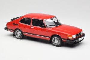 Saab 900 GL Piros MCG 1:18 MCG18340 Fém – 2. kép a 6-ből