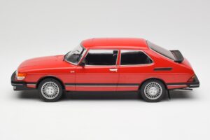 Saab 900 GL Piros MCG 1:18 MCG18340 Fém – 5. kép a 6-ből